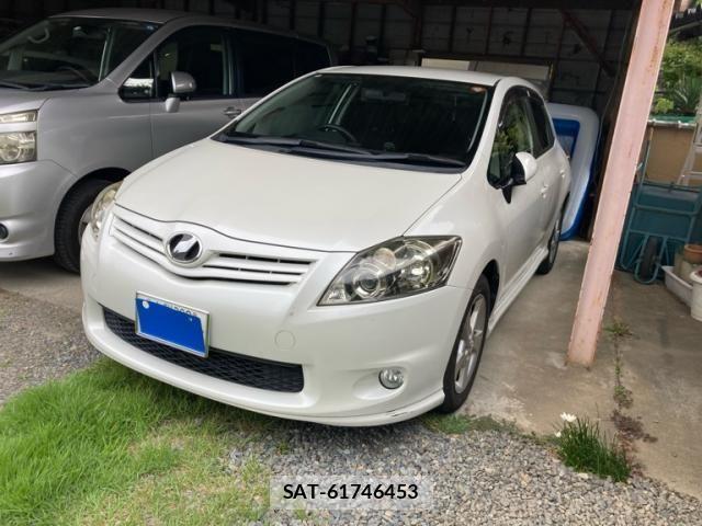 Toyota AURIS 2012-06 8870473-1