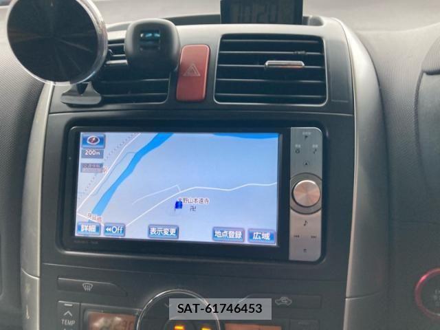 Toyota AURIS 2012-06 8870473-19