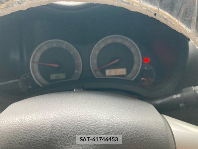 Toyota AURIS 2012-06 8870473-21