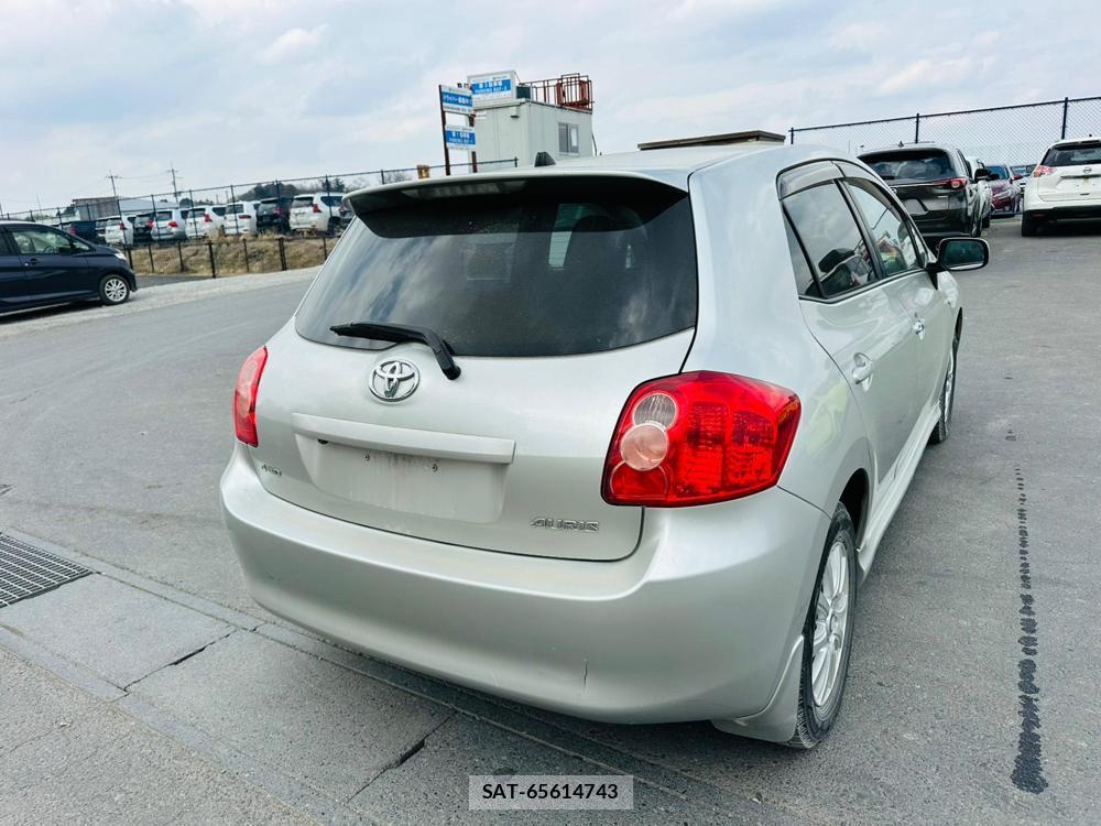 Toyota AURIS 2007 4380707-4
