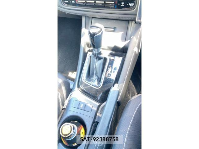 Toyota AURIS 2016-11 6902394-19