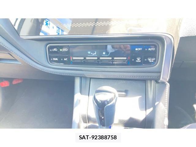 Toyota AURIS 2016-11 6902394-20