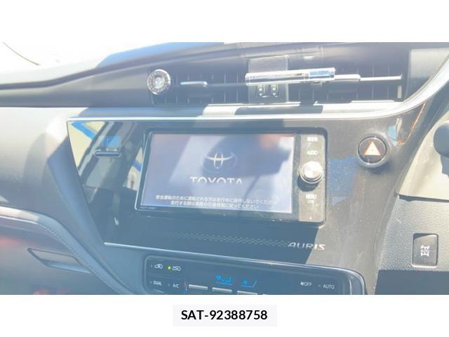 Toyota AURIS 2016-11 6902394-21
