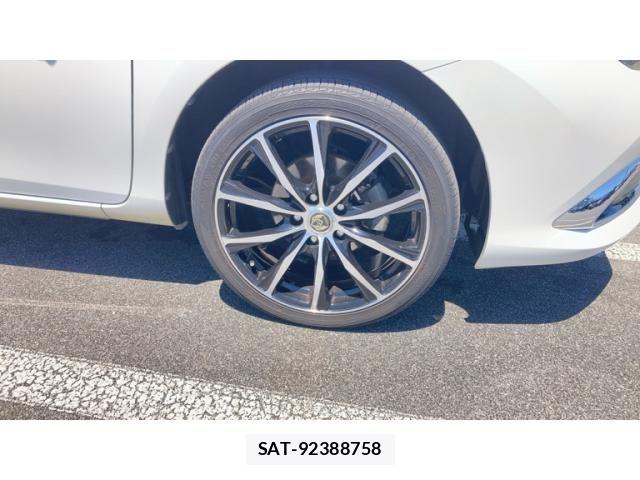 Toyota AURIS 2016-11 6902394-5