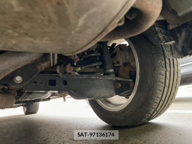 Toyota AURIS 2016-10 7020061-11