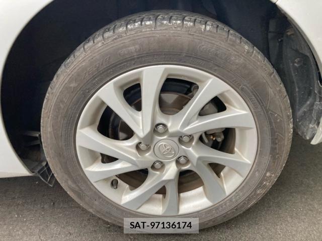 Toyota AURIS 2016-10 7020061-15