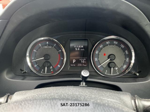 Toyota AURIS 2014-03 7356942-24