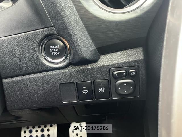 Toyota AURIS 2014-03 7356942-25