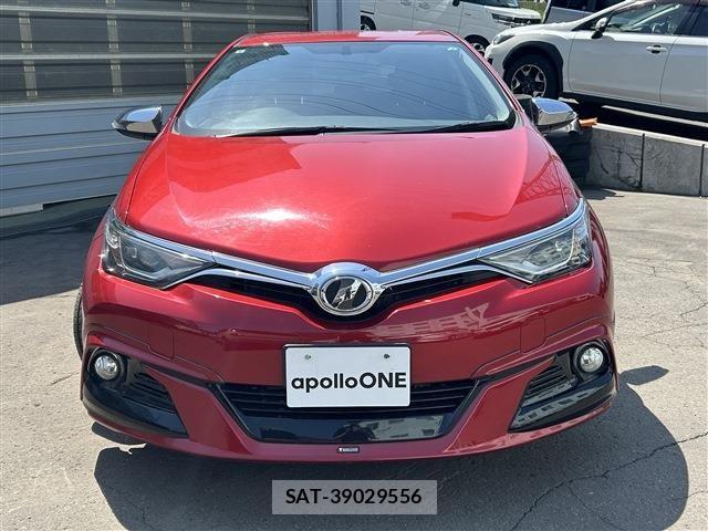 Toyota AURIS 2015-08 7453060-1