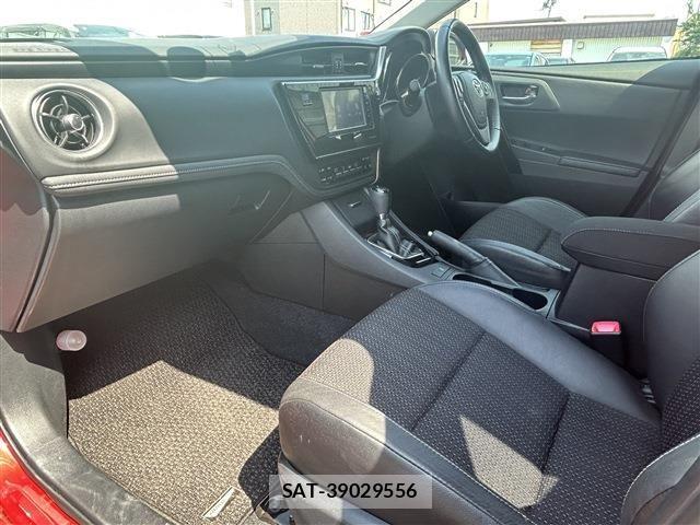 Toyota AURIS 2015-08 7453060-20
