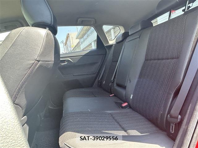 Toyota AURIS 2015-08 7453060-21