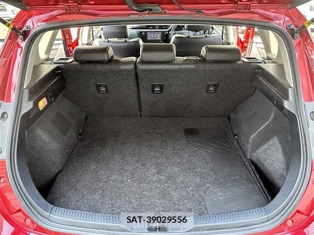 Toyota AURIS 2015-08 7453060-24