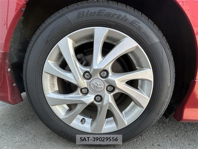 Toyota AURIS 2015-08 7453060-28