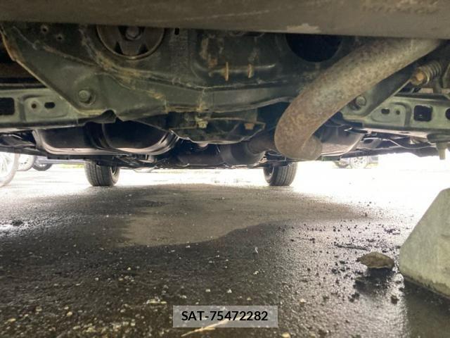 Toyota AURIS 2011-08 7561853-11