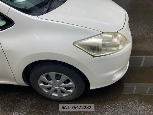 Toyota AURIS 2011-08 7561853-2