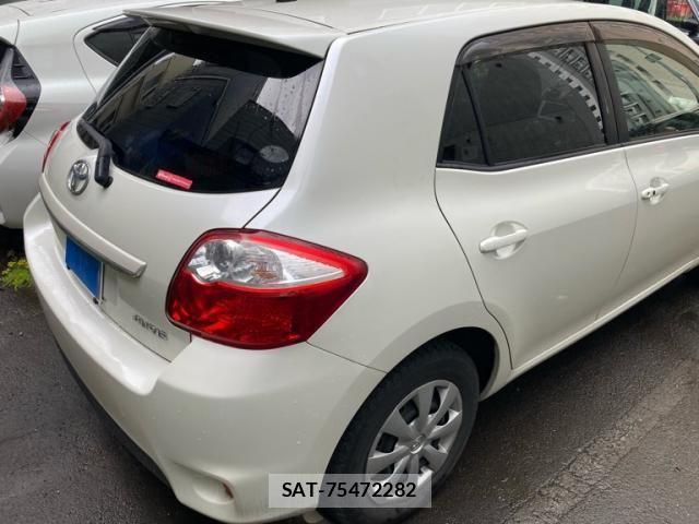 Toyota AURIS 2011-08 7561853-4
