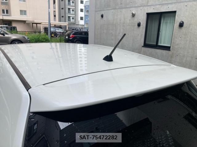 Toyota AURIS 2011-08 7561853-8