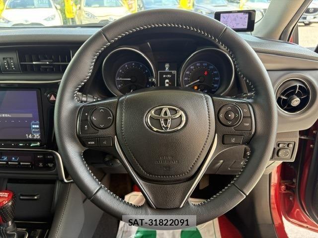 Toyota AURIS 2015-12 7721134-11