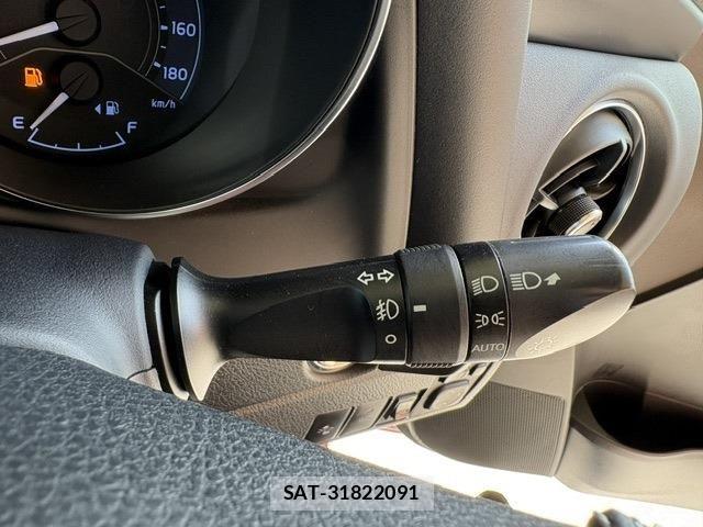 Toyota AURIS 2015-12 7721134-14