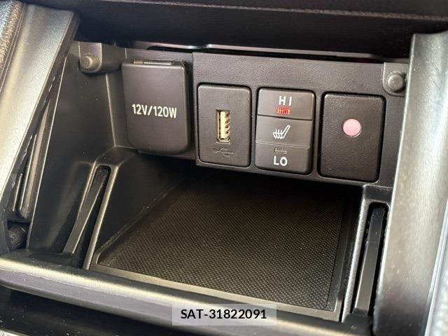 Toyota AURIS 2015-12 7721134-22