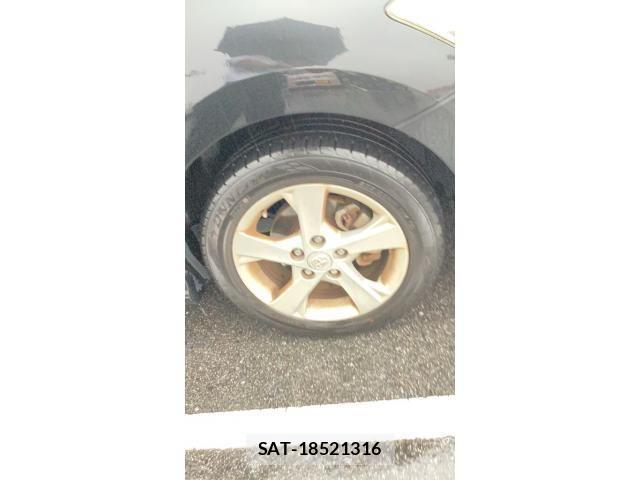 Toyota AURIS 2010-06 7960605-3