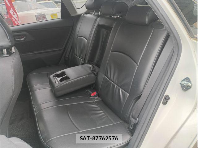 Toyota AURIS 2013-08 8313221-20