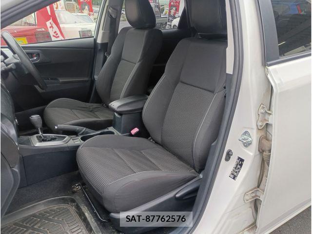 Toyota AURIS 2013-08 8313221-21