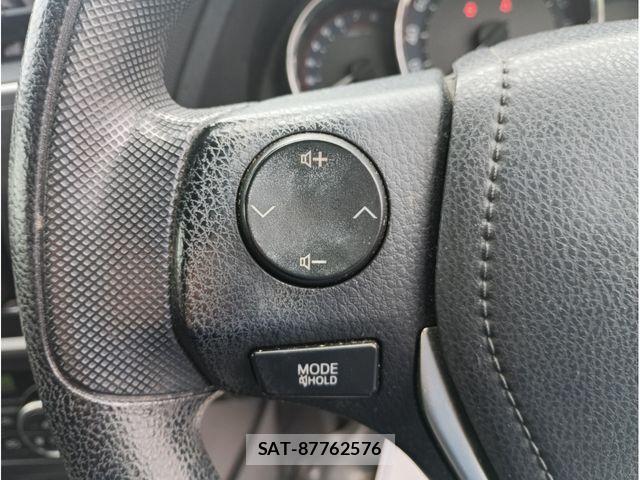 Toyota AURIS 2013-08 8313221-26