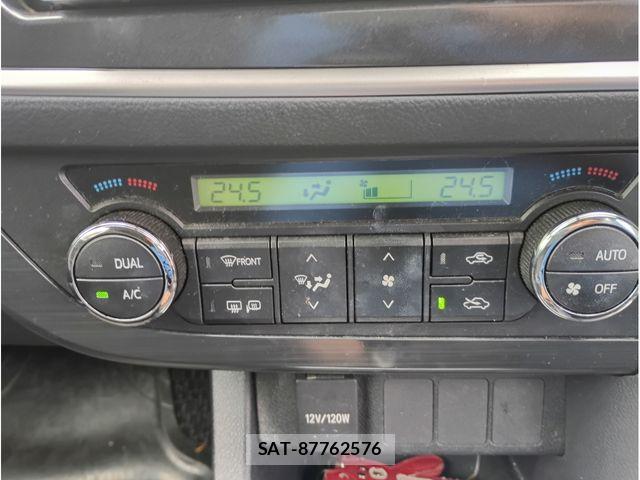 Toyota AURIS 2013-08 8313221-8
