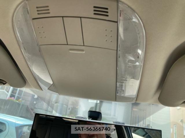 Toyota AURIS 2010-02 8523679-19