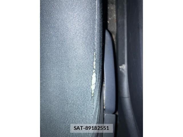 Toyota AURIS 2009-08 8523678-16