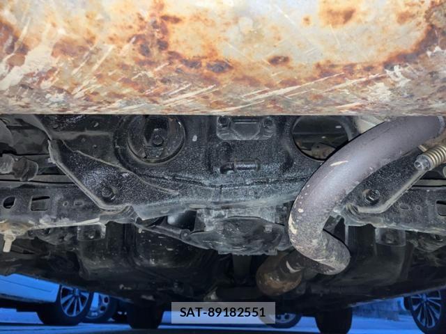 Toyota AURIS 2009-08 8523678-6