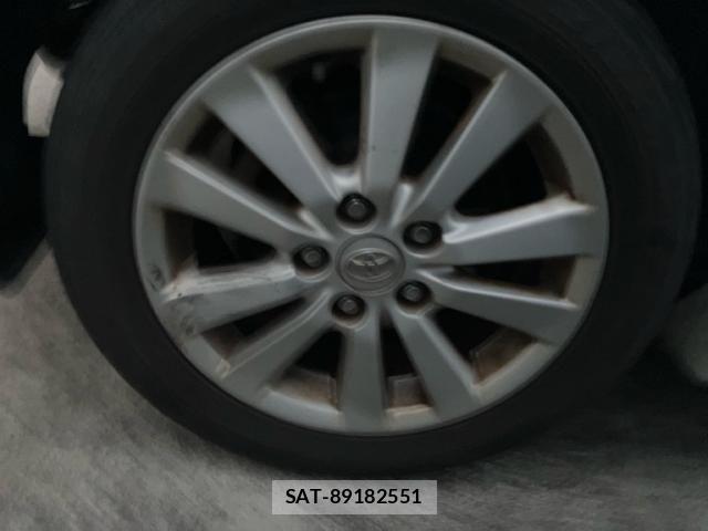 Toyota AURIS 2009-08 8523678-8
