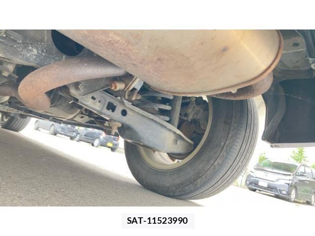 Toyota AURIS 2010-02 8625910-11