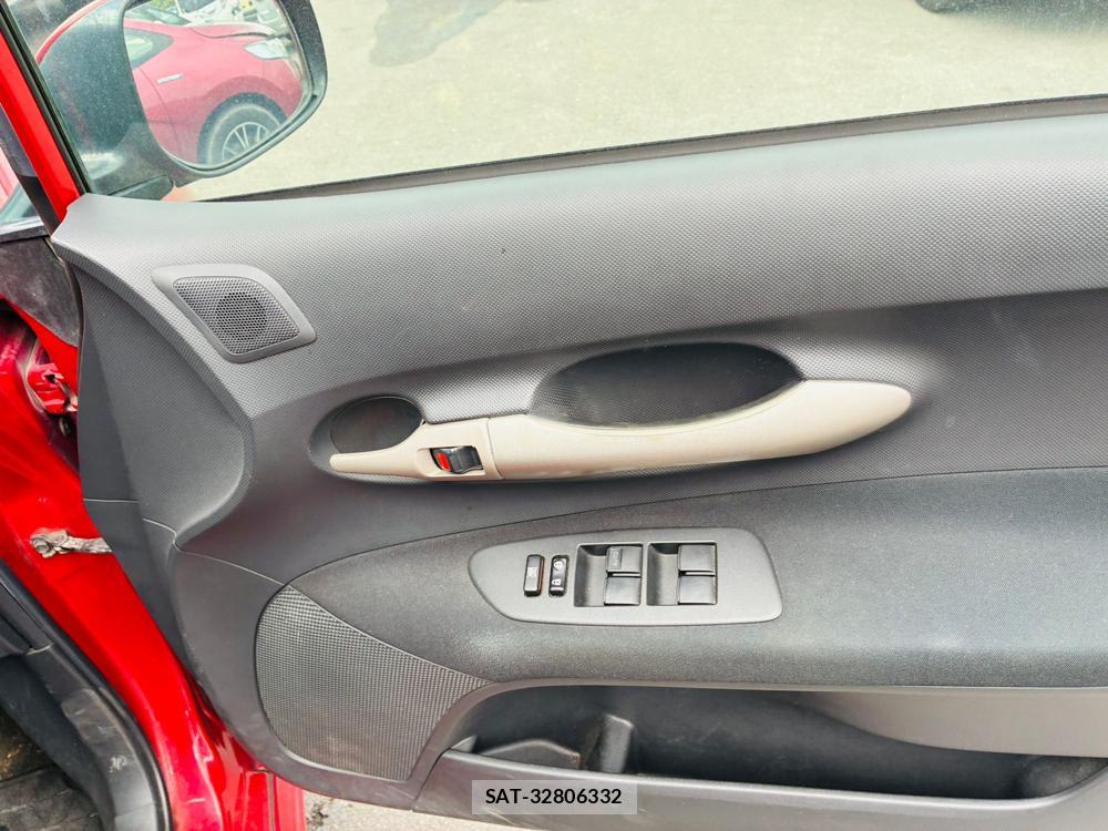 Toyota AURIS 2008-07 8665579-22