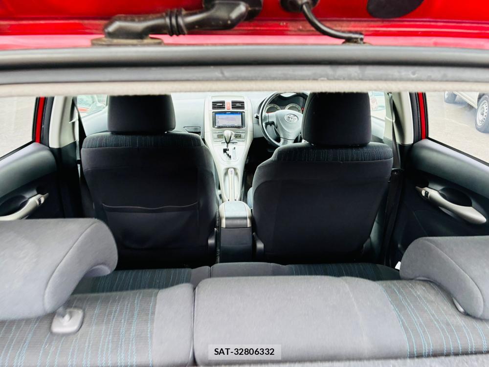 Toyota AURIS 2008-07 8665579-25