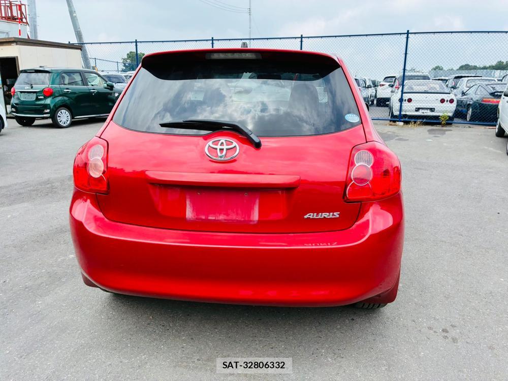 Toyota AURIS 2008-07 8665579-3