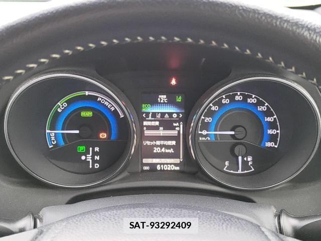 Toyota AURIS 2016-05 1488802-28
