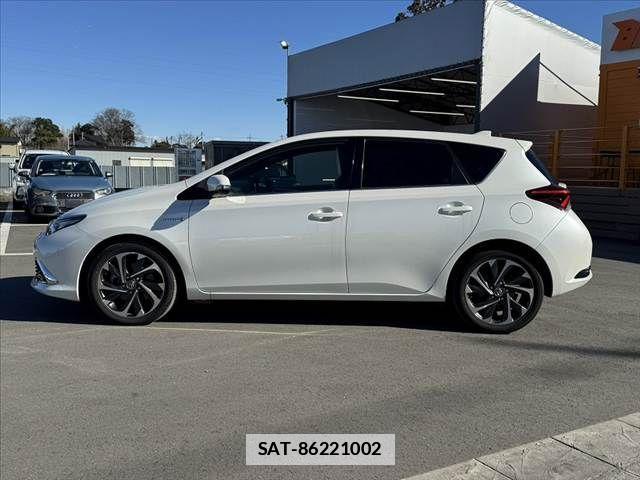 Toyota AURIS 2016-04 2098691-10