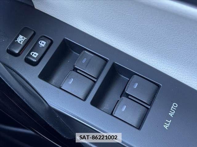 Toyota AURIS 2016-04 2098691-22