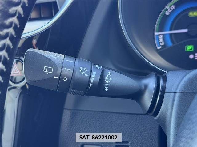 Toyota AURIS 2016-04 2098691-27