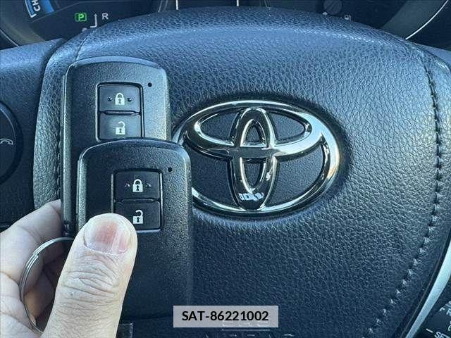 Toyota AURIS 2016-04 2098691-6