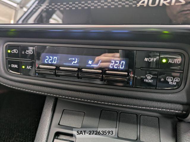 Toyota AURIS 2017-03 7057542-9
