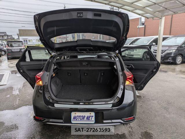 Toyota AURIS 2017-03 7057542-21