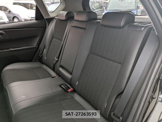 Toyota AURIS 2017-03 7057542-3