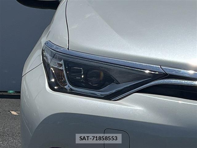 Toyota AURIS 2016-09 7508162-11