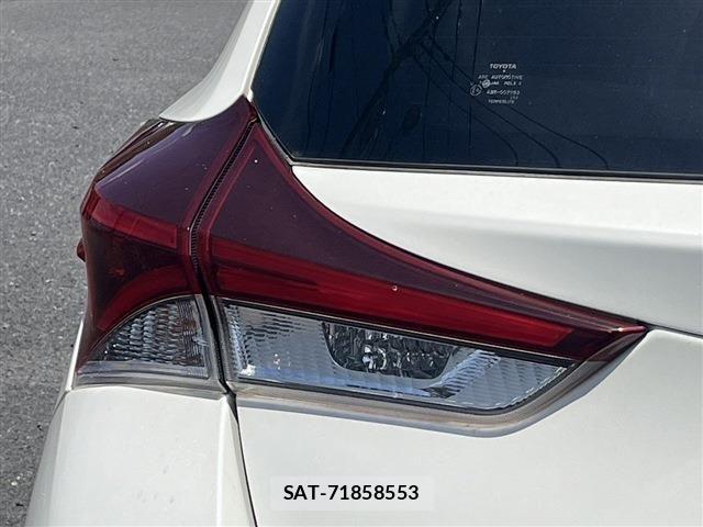 Toyota AURIS 2016-09 7508162-27
