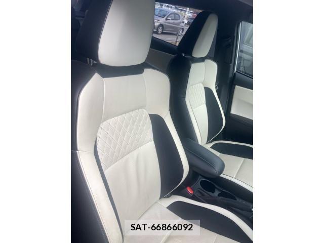 Toyota AURIS 2017-10 8098105-12