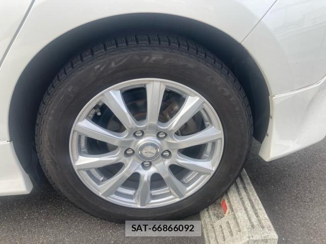 Toyota AURIS 2017-10 8098105-5