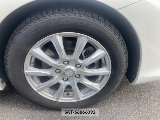Toyota AURIS 2017-10 8098105-7